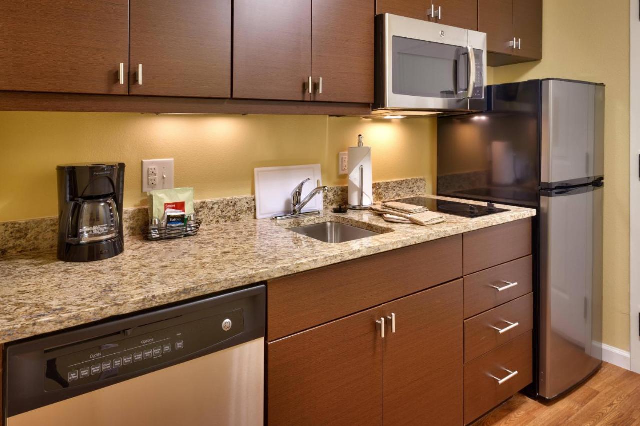 Towneplace Suites By Marriott Dickinson Eksteriør bilde
