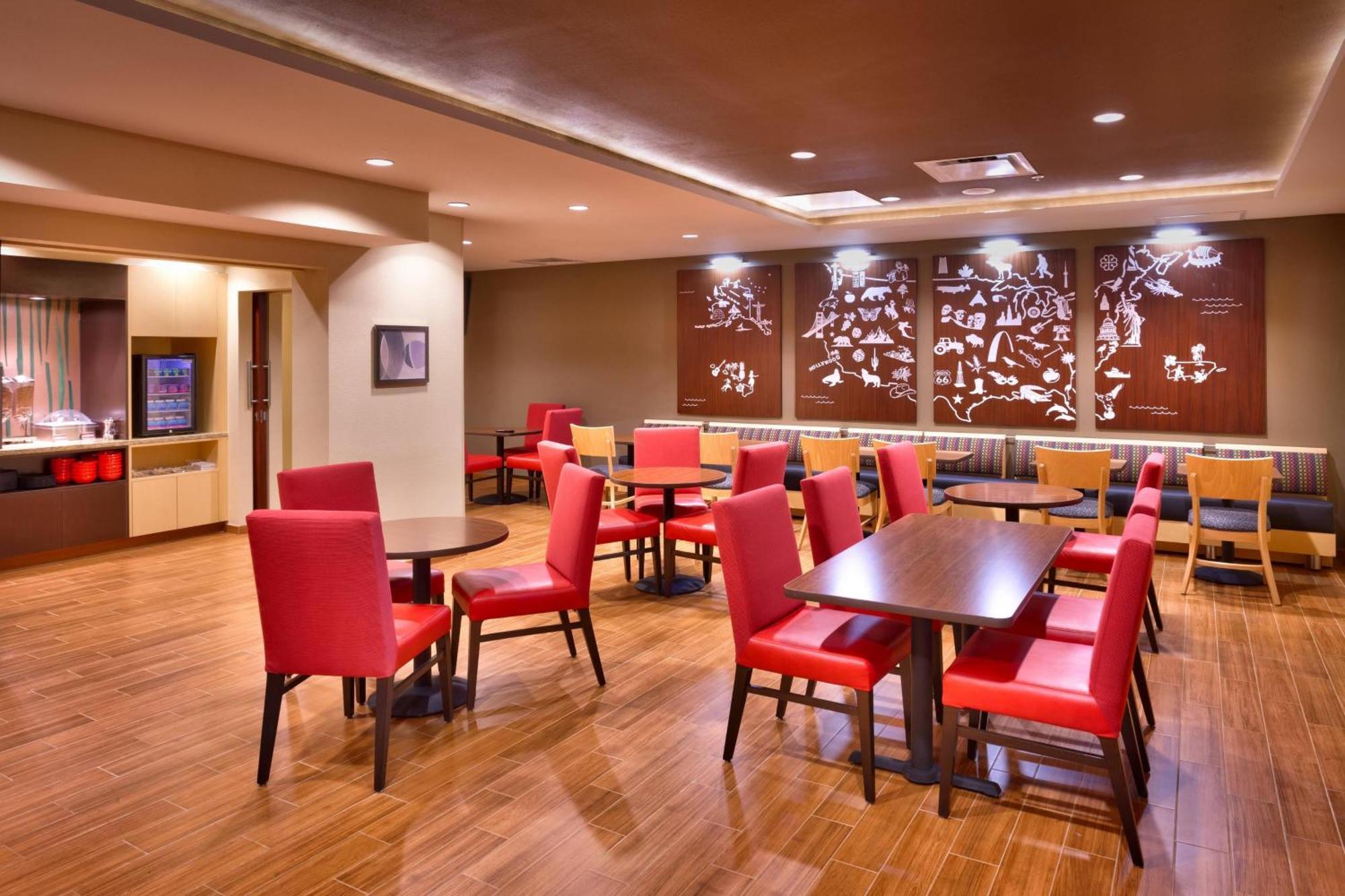 Towneplace Suites By Marriott Dickinson Eksteriør bilde